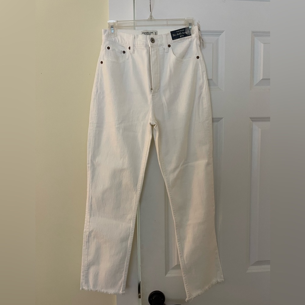 Abercrombie Curve Love Ankle Straight White Jeans